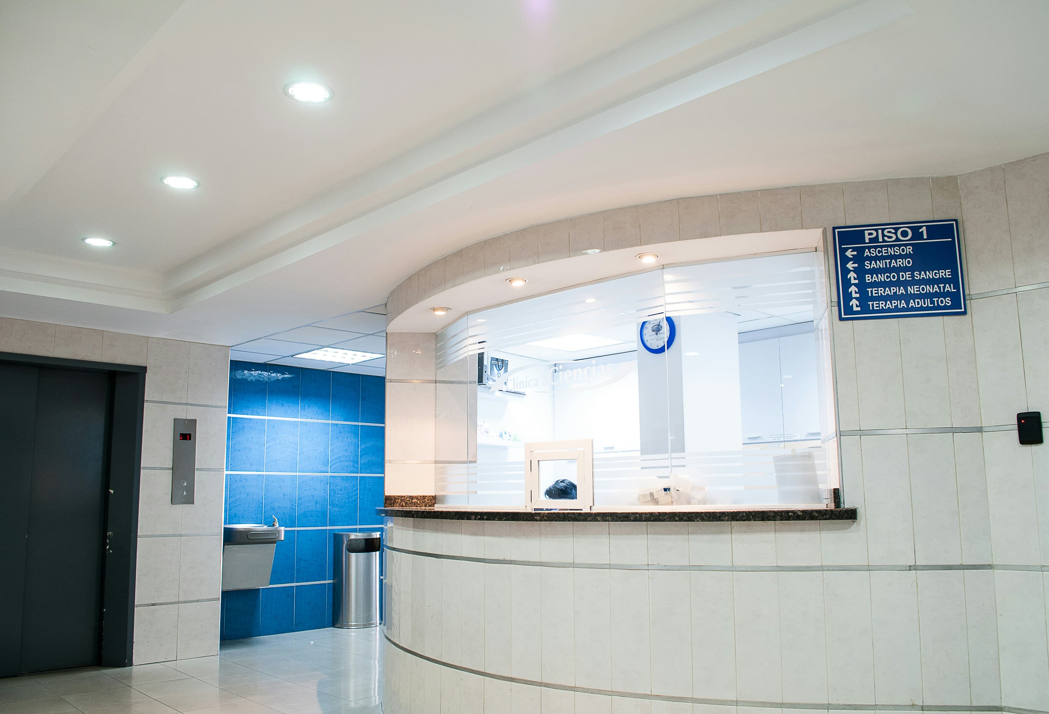 Hospital CEMESA - Consultorio del Dr. José Carlos Díaz Kury, cirujano general en San Pedro Sula